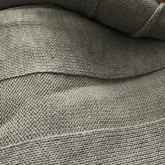 NWT Knit Flared Sleeves Crop Sweater XL AND L. - Picture 4 of 4